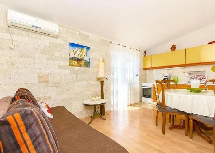 Appartement Nives Trogir