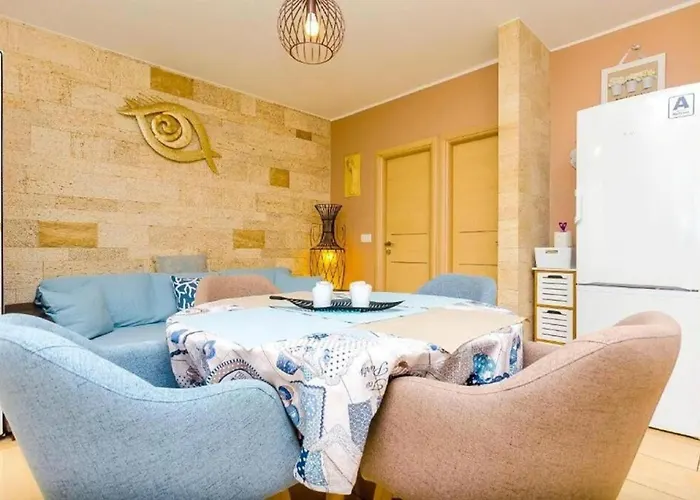 Апартаменти Nives Трогір