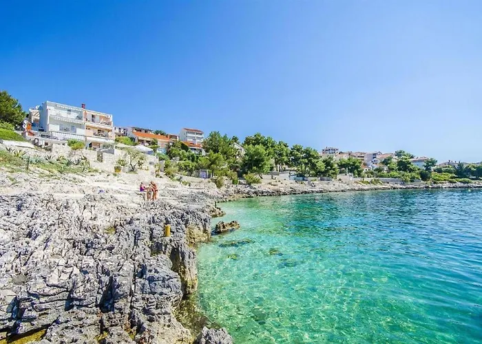 Апартаменти Nives Трогір